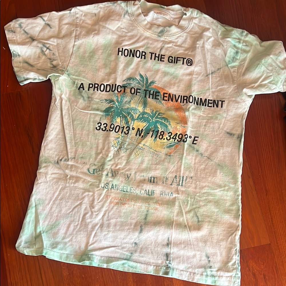 Honor the Gift Graphic T-Shirt